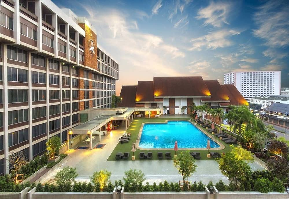 Chiang Mai Orchid Hotel - Pool