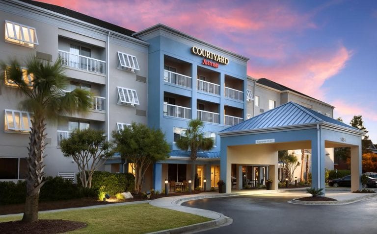 Courtyard By Marriott - Broadway at the Beach