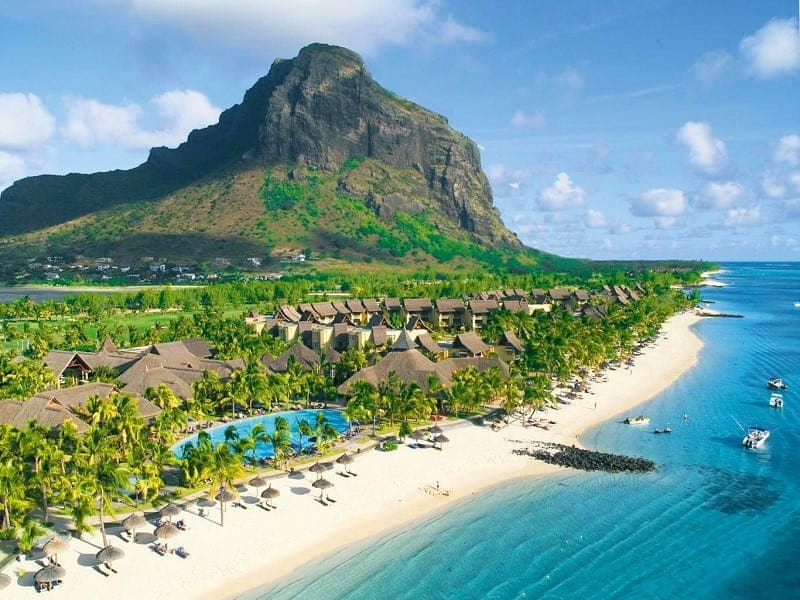 Paradis Beachcomber Golf Resort & Spa