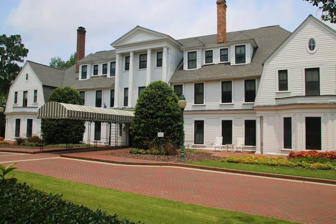 The Holly Inn