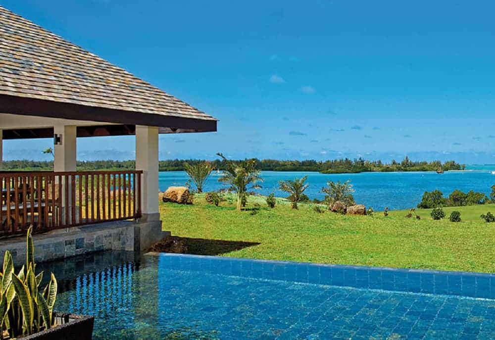 The Bay Club at Anahita