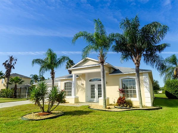 Example Orlando villa exterior and garden