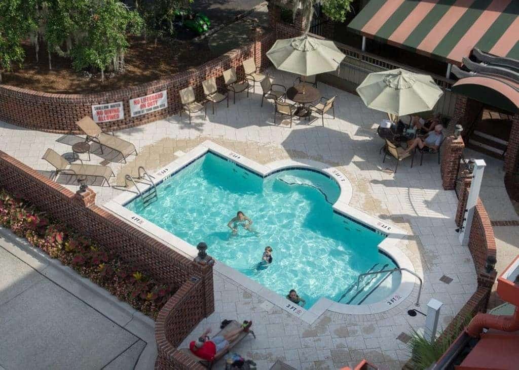 Inlet Sports Lodge