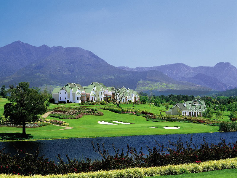 17th hole at Fancourt Montagu